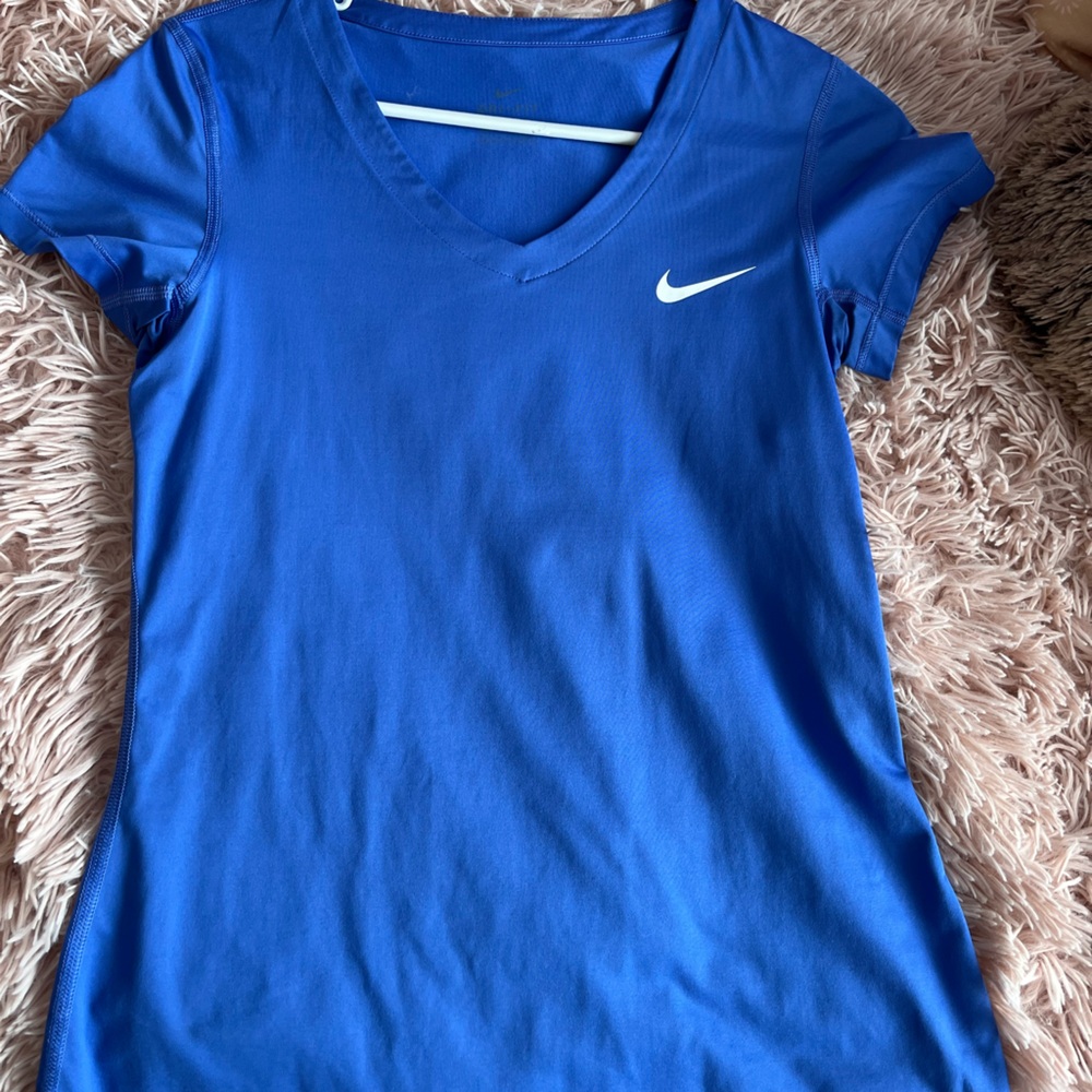 Nike Women's Short Sleeve Blue Tee